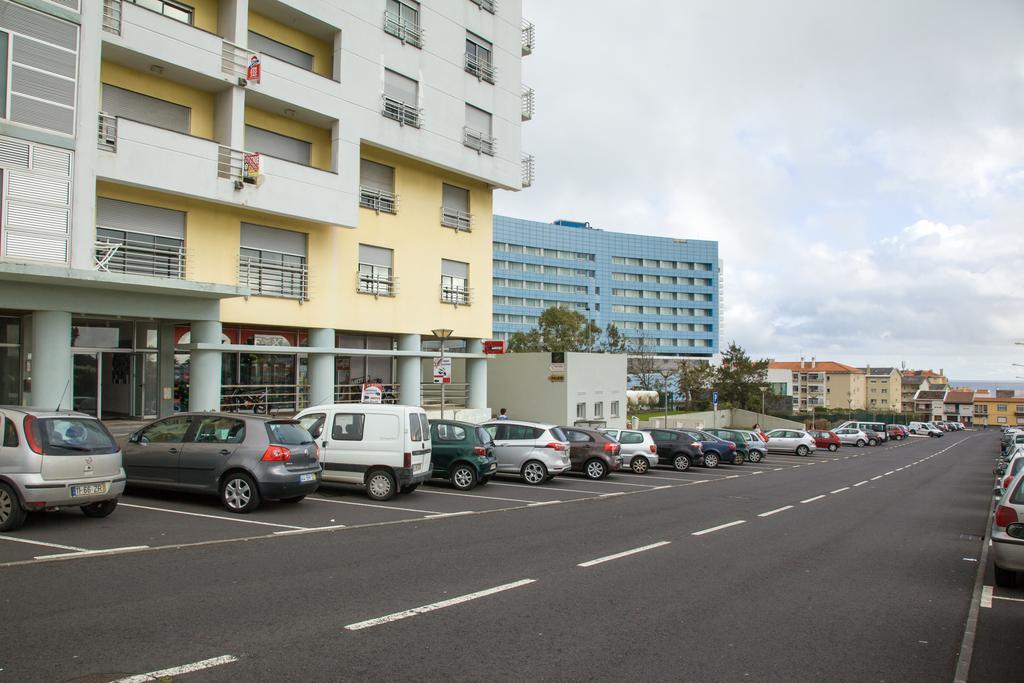 Apartment T3 In Downtown With Sea View Ponta Delgada Oda fotoğraf